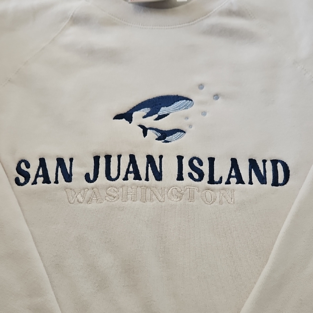 NWOT Embroidered San Juan Island Sweatshirt - Picture 2 of 2
